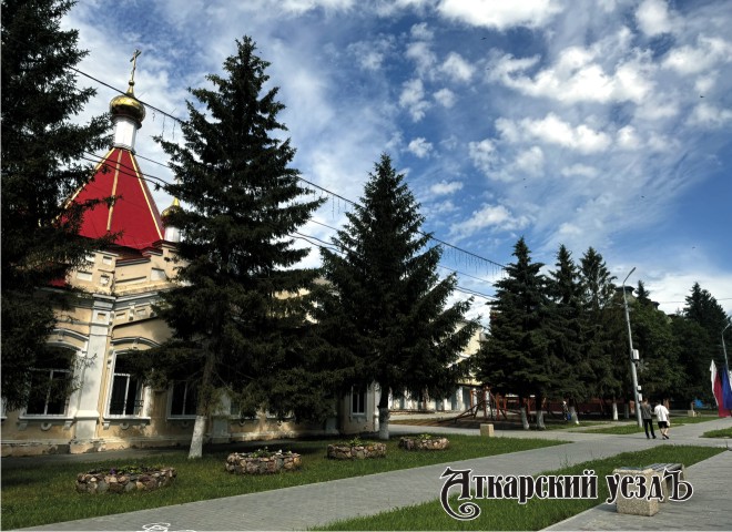 В Аткарске сохранится умеренно-тёплая погода, не исключена гроза