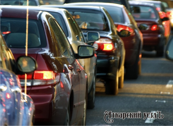 Автостат: на тысячу россиян приходится почти 300 автомобилей