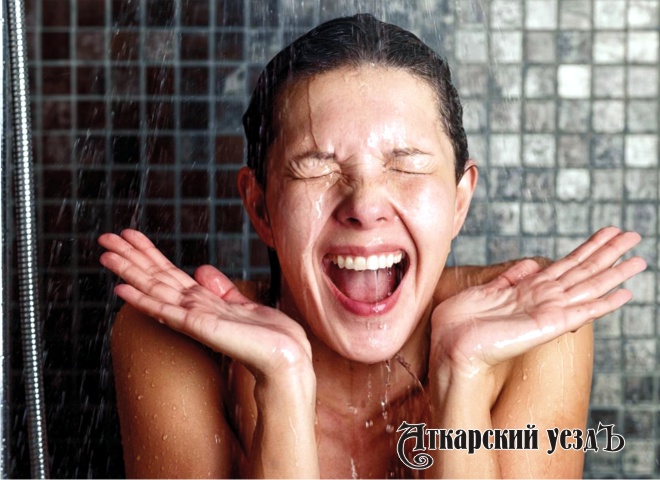 Похудеть помогут холодный душ и зарядка на воздухе, говорят учёные