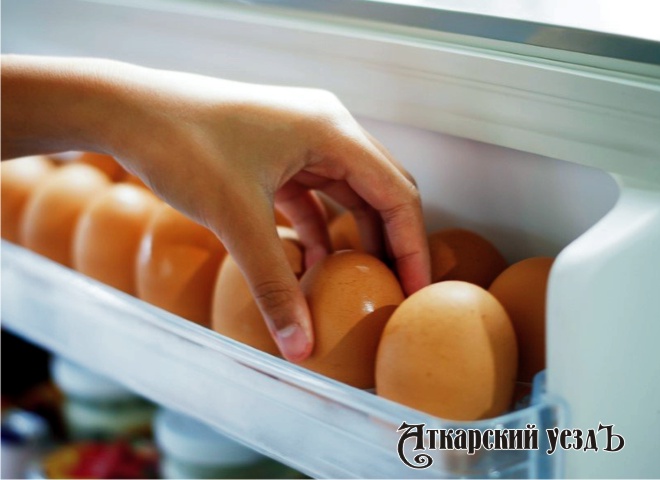 Эксперты не советуют хранить яйца на боковой дверце в холодильниках