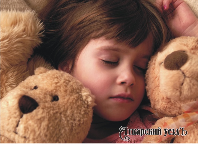 Медики объяснили, почему детям опасно спать с мягкими игрушками