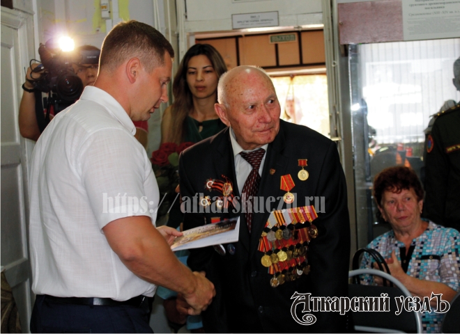 Поздравление ветерана Битвы на Курской дуге