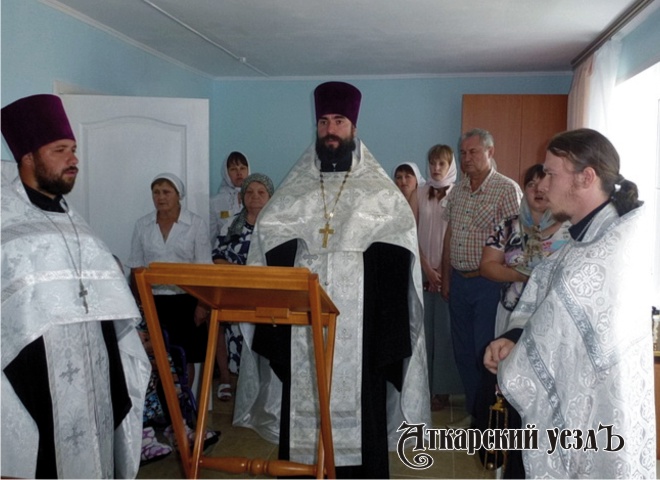 Священник Дионисий Елистратов освятил молитвенную комнату в Доме-интернате для престарелых и инвалидов